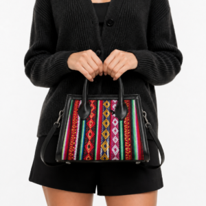 Cartera negra pequeña